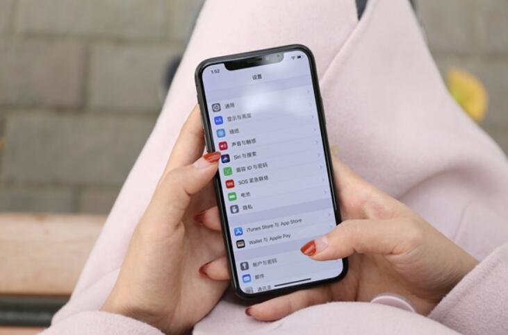 苹果公布15.4最新版本升级适用佩戴口罩解锁