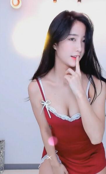 草莓香蕉秋葵芭乐未满十八岁免费