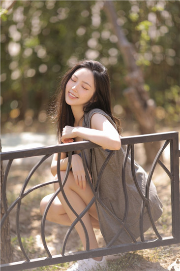 抖音无罩抖胸福利视频